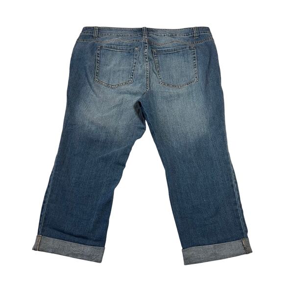 Forever 21 Mid Rise Distressed Cropped Straight Leg Jeans Size 16 Cuffed Hem - Picture 2 of 10